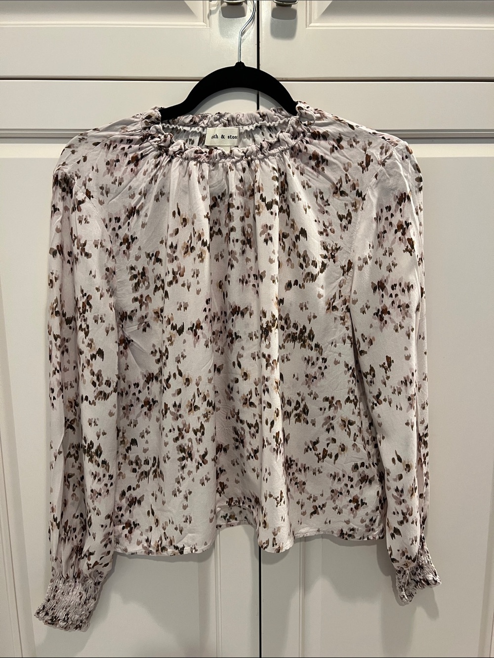 cloth & stone Cream Floral Smocked-Neck Long Sleeve Blouse